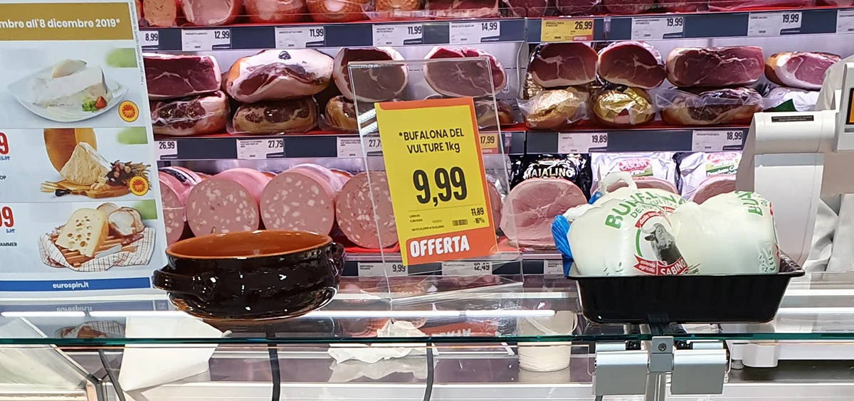 A Cavalletto, Parete, Vetro e Sospensione